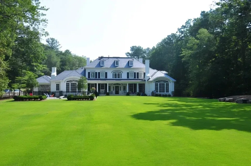 Northside Drive whole-home in Atlanta, GA, photograph 6